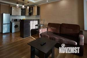 Студия квартира, посуточно, 33м2, 4/10 этаж