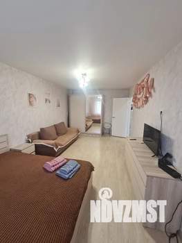 1-к квартира, посуточно, 39м2, 6/9 этаж