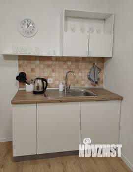 Студия квартира, посуточно, 30м2, 16/17 этаж