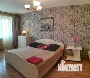 1-к квартира, посуточно, 34м2, 3/5 этаж