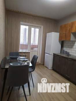 1-к квартира, посуточно, 35м2, 2/16 этаж