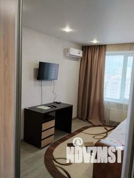 1-к квартира, посуточно, 34м2, 13/18 этаж