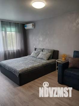 1-к квартира, посуточно, 35м2, 5/9 этаж