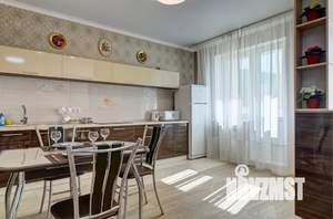 Студия квартира, посуточно, 60м2, 4/16 этаж