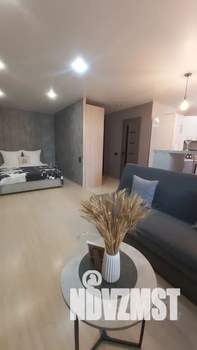 Студия квартира, посуточно, 40м2, 10/10 этаж