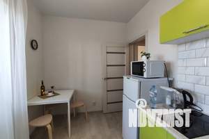 1-к квартира, посуточно, 42м2, 18/22 этаж