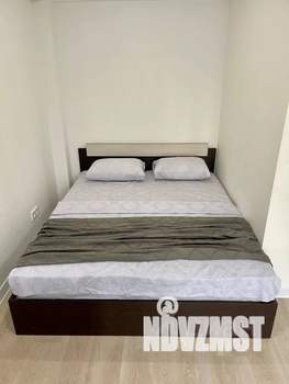 1-к квартира, посуточно, 40м2, 6/18 этаж