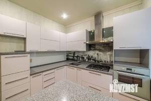 4-к квартира, на длительный срок, 121м2, 1/5 этаж
