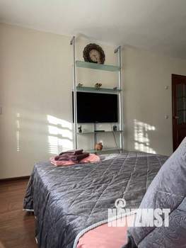 1-к квартира, посуточно, 38м2, 3/9 этаж