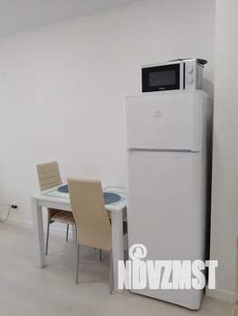 1-к квартира, посуточно, 31м2, 10/18 этаж