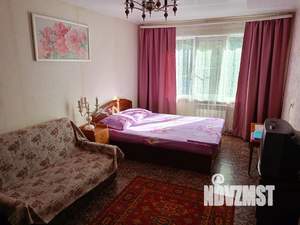 1-к квартира, посуточно, 39м2, 2/9 этаж