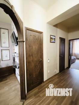 2-к квартира, вторичка, 63м2, 1/10 этаж