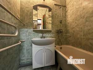 2-к квартира, вторичка, 53м2, 3/3 этаж