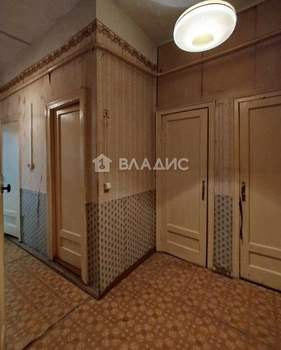 2-к квартира, вторичка, 64м2, 1/5 этаж