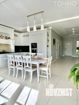 4-к квартира, вторичка, 158м2, 8/8 этаж
