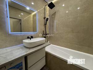 2-к квартира, вторичка, 64м2, 11/17 этаж