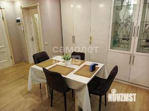2-к квартира, вторичка, 62м2, 1/10 этаж