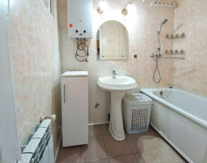 3-к квартира, вторичка, 68м2, 4/4 этаж