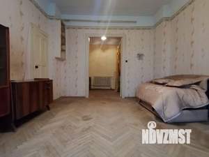 2-к квартира, вторичка, 64м2, 1/5 этаж