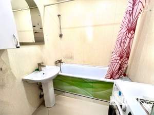 2-к квартира, вторичка, 56м2, 10/17 этаж