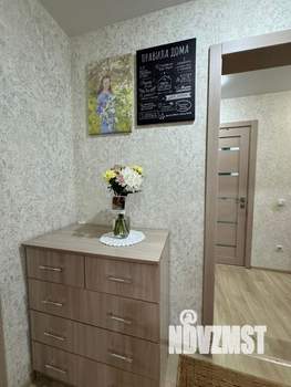 2-к квартира, вторичка, 57м2, 1/10 этаж