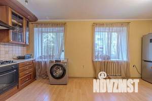 3-к квартира, вторичка, 62м2, 2/9 этаж