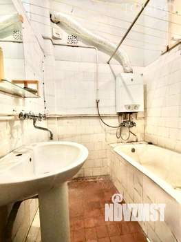 2-к квартира, вторичка, 64м2, 1/5 этаж