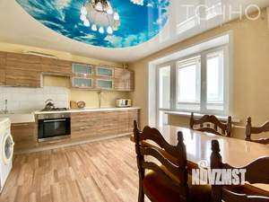 4-к квартира, вторичка, 140м2, 1/9 этаж