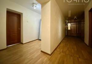 4-к квартира, вторичка, 140м2, 1/9 этаж