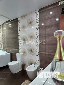 3-к квартира, вторичка, 180м2, 16/16 этаж