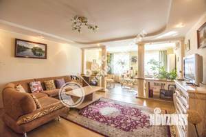 4-к квартира, вторичка, 137м2, 2/10 этаж