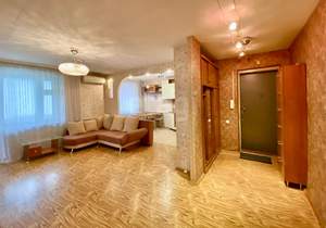 3-к квартира, вторичка, 63м2, 1/9 этаж