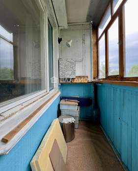 3-к квартира, вторичка, 63м2, 5/5 этаж