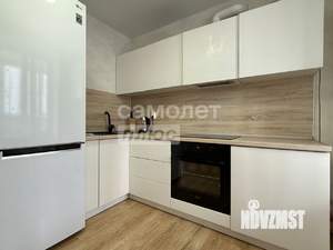2-к квартира, вторичка, 61м2, 9/16 этаж
