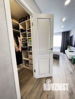 2-к квартира, вторичка, 63м2, 9/18 этаж