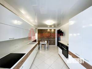 3-к квартира, вторичка, 111м2, 11/14 этаж