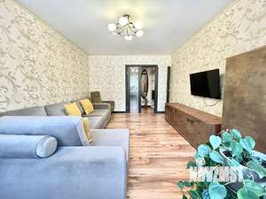 3-к квартира, вторичка, 63м2, 1/9 этаж