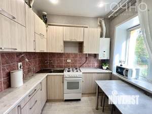 2-к квартира, вторичка, 42м2, 1/5 этаж
