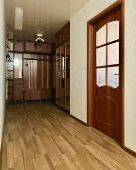 4-к квартира, вторичка, 140м2, 1/9 этаж