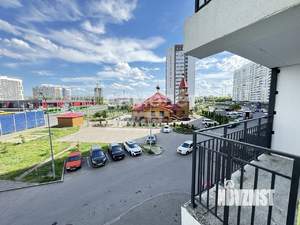 2-к квартира, вторичка, 63м2, 3/18 этаж