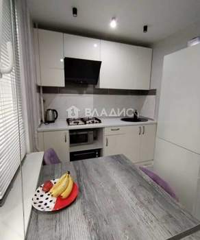 3-к квартира, вторичка, 61м2, 1/5 этаж