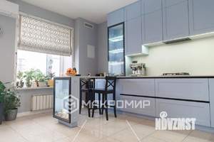 3-к квартира, вторичка, 136м2, 2/5 этаж