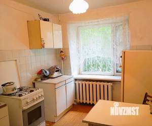 3-к квартира, вторичка, 61м2, 1/9 этаж