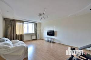 2-к квартира, вторичка, 70м2, 8/10 этаж
