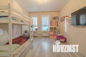 3-к квартира, вторичка, 81м2, 1/17 этаж