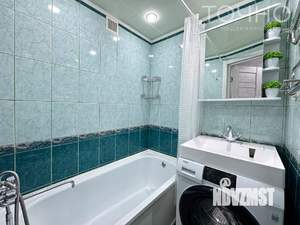 2-к квартира, вторичка, 44м2, 1/5 этаж