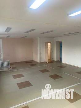 3-к квартира, вторичка, 68м2, 1/10 этаж