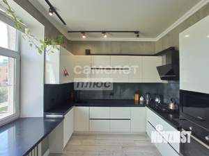 4-к квартира, вторичка, 114м2, 3/3 этаж