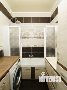 2-к квартира, вторичка, 63м2, 1/10 этаж