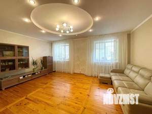 3-к квартира, вторичка, 102м2, 2/3 этаж